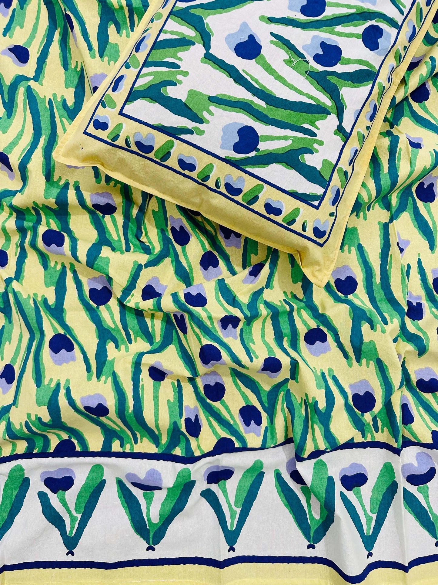 Rose Single Bed Bedsheet (60x90 inch)