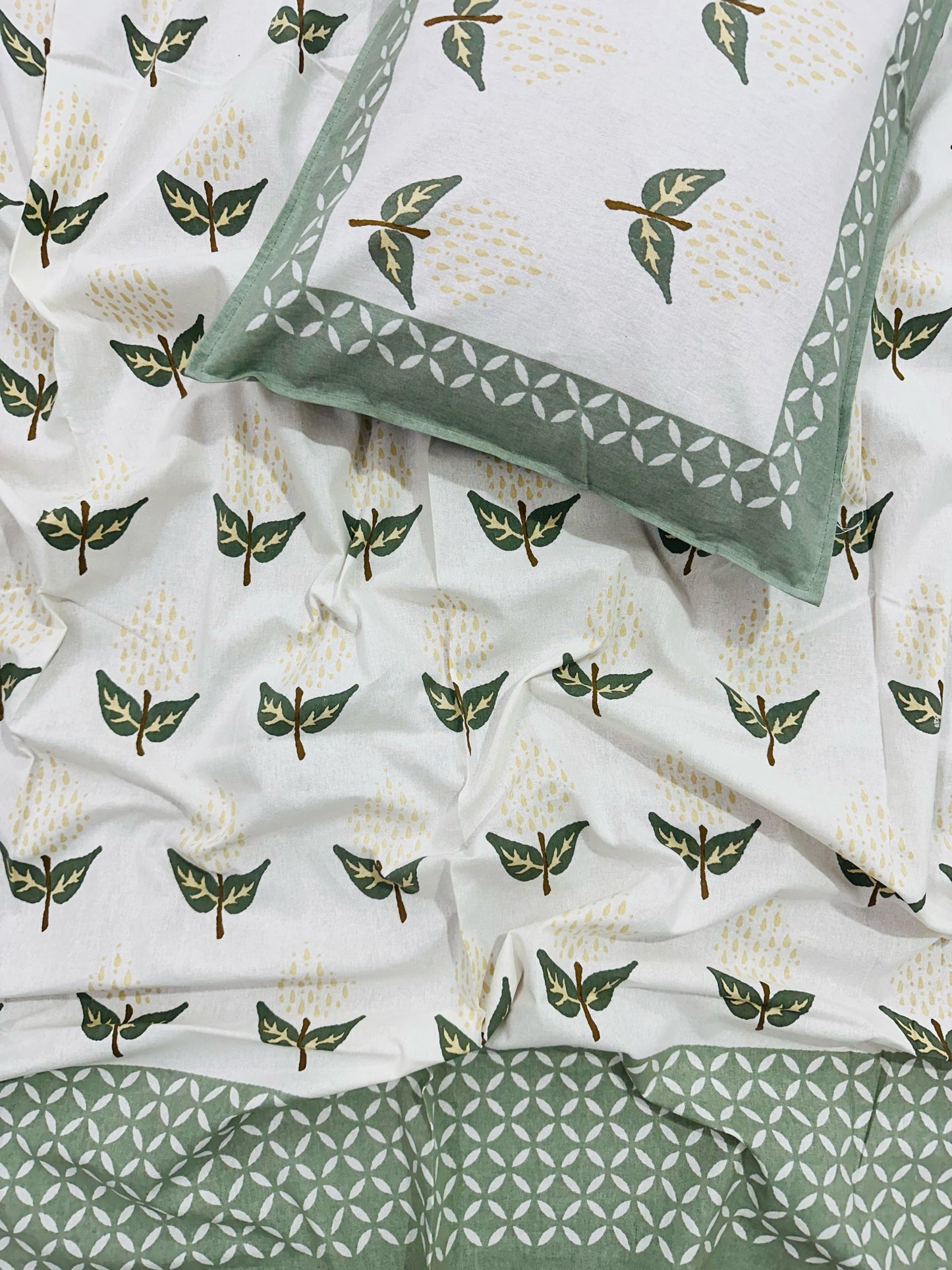 Butterfly Single Bed Bedsheet (60x90) inch