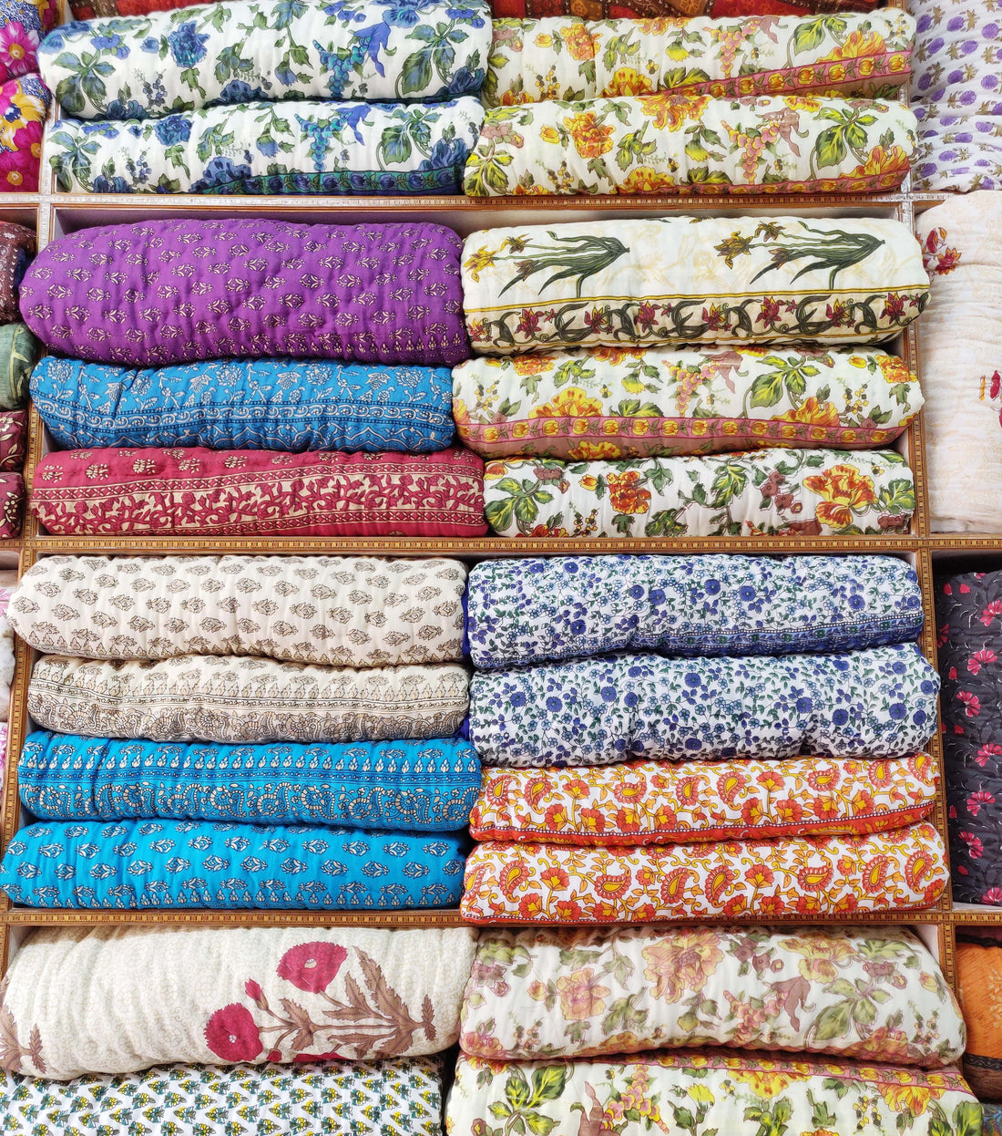 cotton jaipuri razai, jaipuri quilt meaning, process, features- Lushfab jaipur