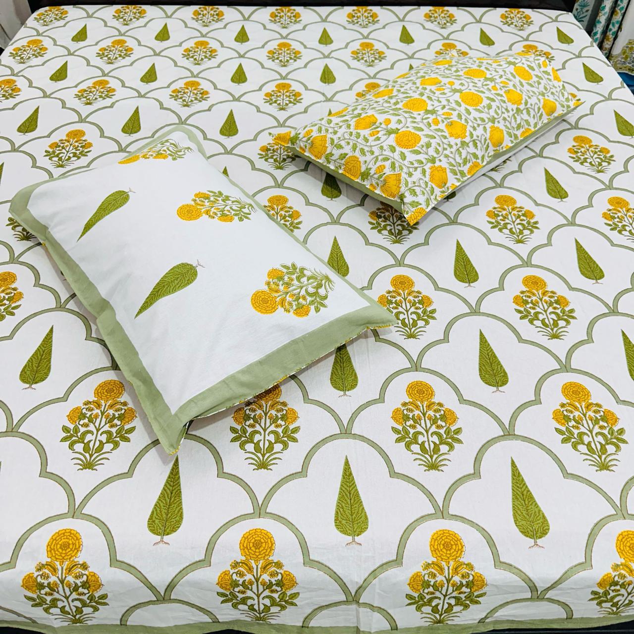 super_block_print_king_size_bedsheet_cotton_108x108