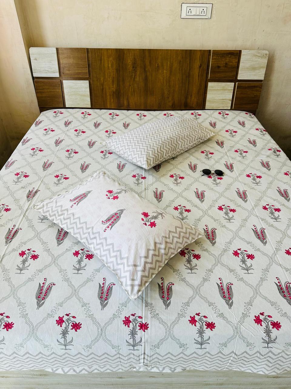 Lily Premium Bedsheet Double bed (100x108 inch)
