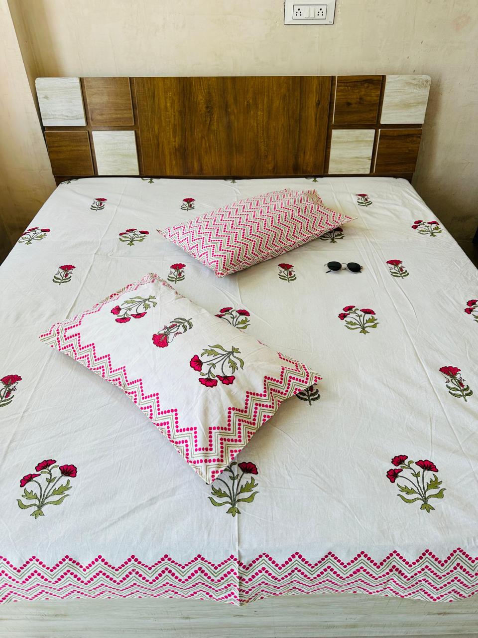 Mughal Boota Cotton Jaipuri Bedsheet Double bed (100x108 inch)
