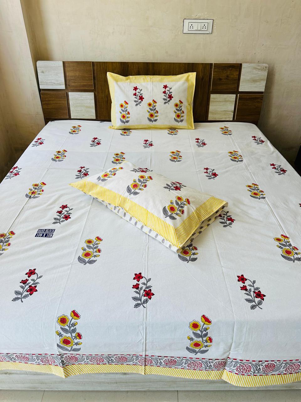 Elegant Block Print King-size Bedsheet (108x108 inch)