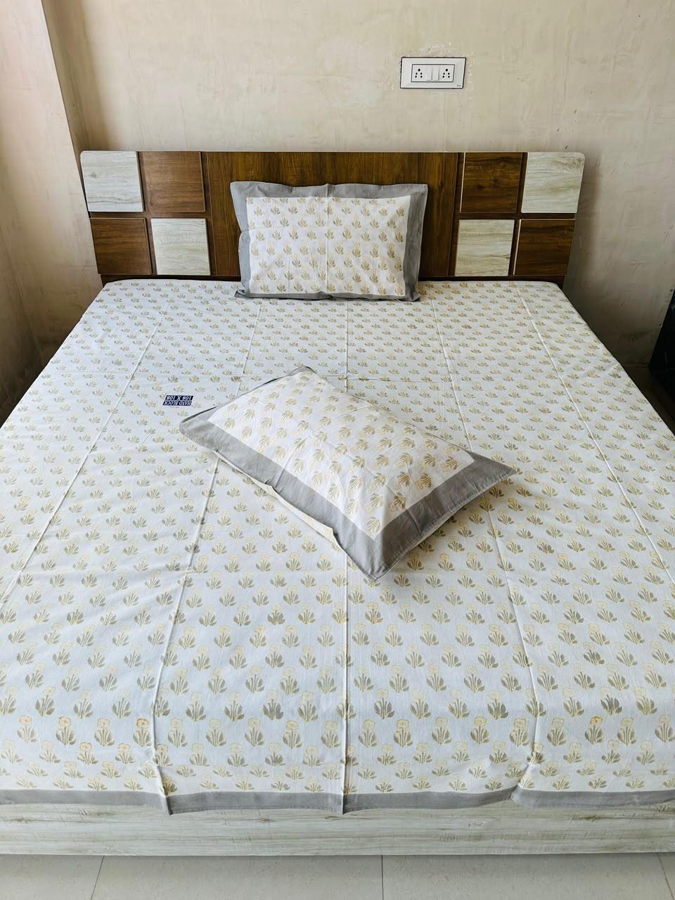 Light Block Print King-size Bedsheet (108x108 inch)