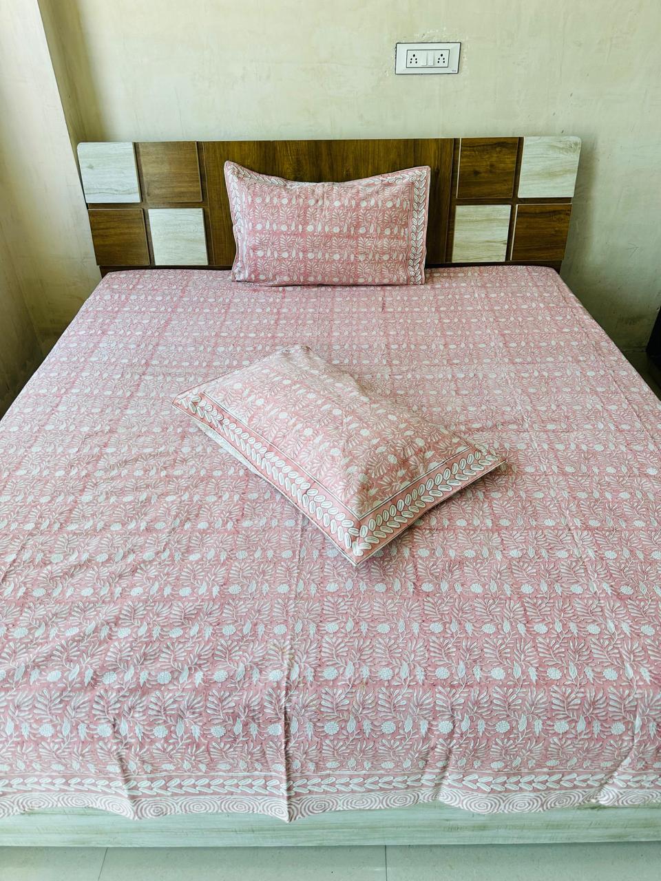 Pink Jaal Block Print King-size Bedsheet (108x108 inch)