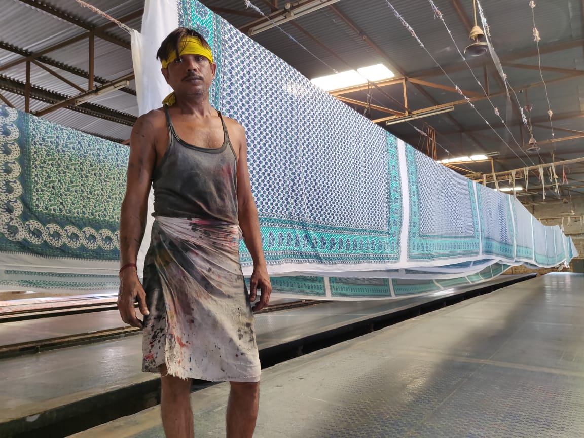 Load video: jaipuri bedsheet and quilt razai manufaturer